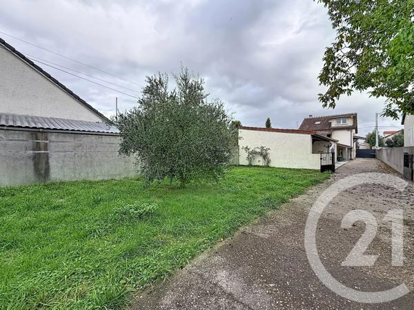Maison à vendre  8 pièces - 154,88 m 2   MONTFERMEIL  - 93