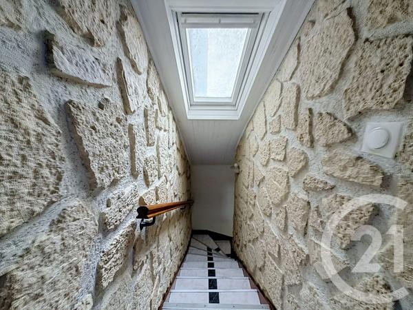 Maison à vendre  8 pièces - 154,88 m 2   MONTFERMEIL  - 93