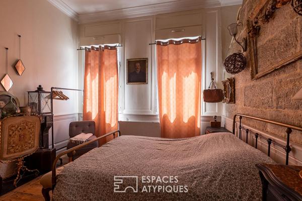 Appartement de caractère avec fontaine sculptée dans la Boucle