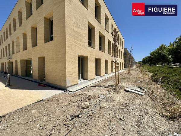 SURFACE DE BUREAUX EN RDC AU SEIN D'UN IMMEUBLE NEUF