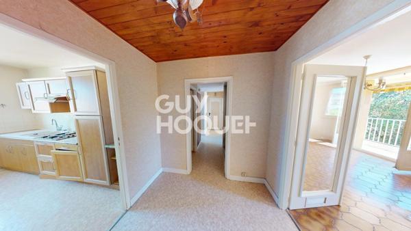 appartement type 4 Cellier, Garage fermé et Balcon avec vue sur le jardin de la copropriété