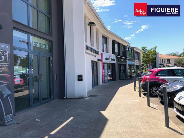 PETITE SURFACE DE BUREAUX À LOUER À L'EST D'AIX