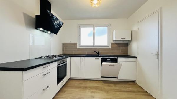 Quimper (29000) Appartement T4 de 80 m² avec Terrasse et Balcon au Dernier étage