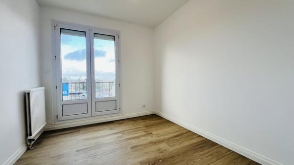 Quimper (29000) Appartement T4 de 80 m² avec Terrasse et Balcon au Dernier étage