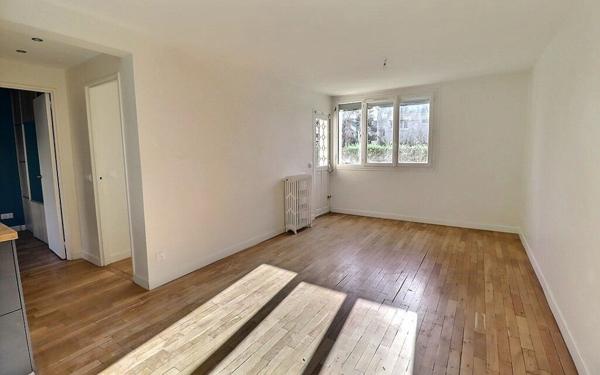 Appartement à vendre    3 pièces • 53,66 m2 Viroflay