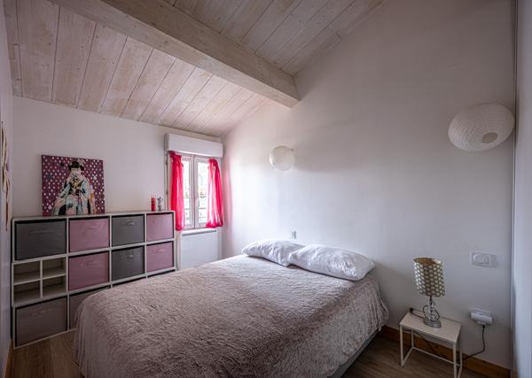 Appartement lumineux et calme au dernier étage en plein coeur de La Rochelle