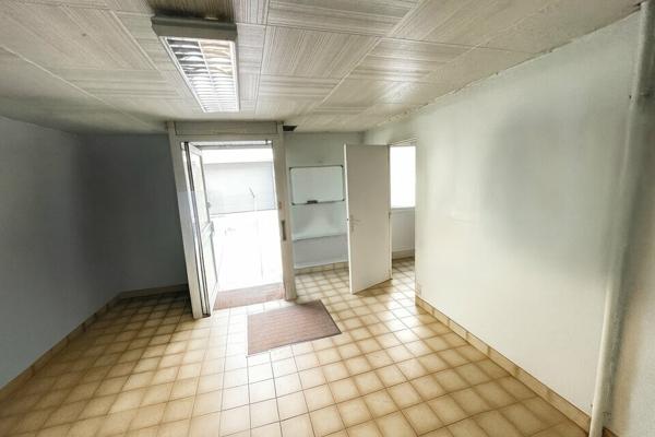 BUREAUX A VENDRE EN CENTRE VILLE A CINQ MINUTES DE LA GARE DE POITIERS