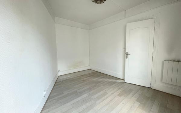 Appartement à vendre    2 pièces • 34,60 m2 Paris 12