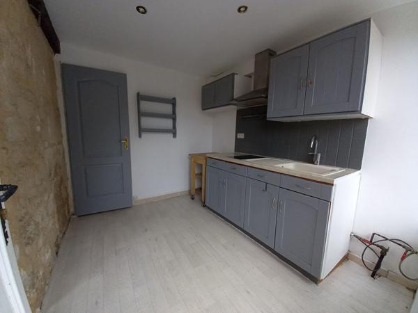 CHARS Maison T2 54 m2 avec jardin