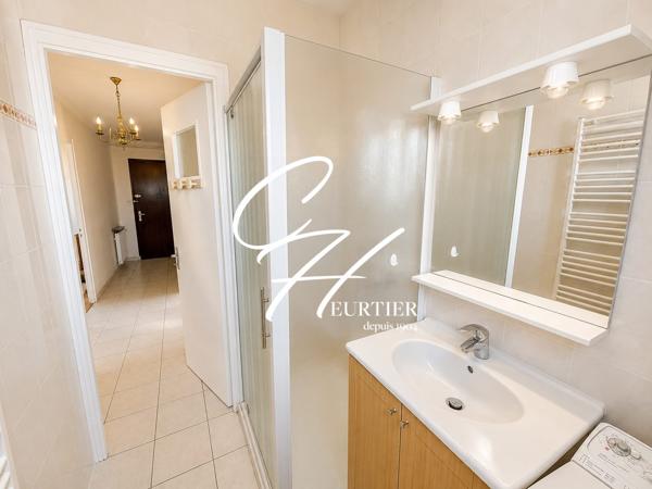 LE PONT DE CLAIX Appartement T3 avec GARAGE et JARDIN de 97m² non attenant