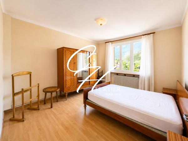 LE PONT DE CLAIX Appartement T3 avec GARAGE et JARDIN de 97m² non attenant
