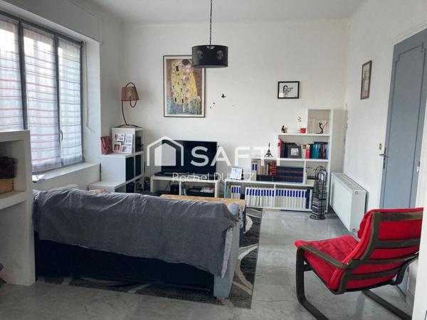 Au coeur de Montbazens, commerces et écoles à proximité