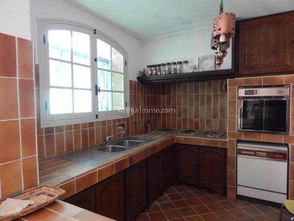 Vente Propriété 7 pièces 225 m2 à Salernes