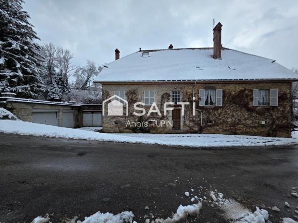 Magnifique maison en pierre à Salins-les-Bains