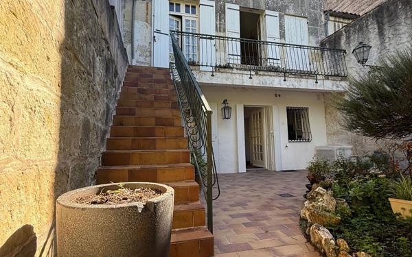 Maison à vendre    7 pièces • 181,80 m2 Saintes