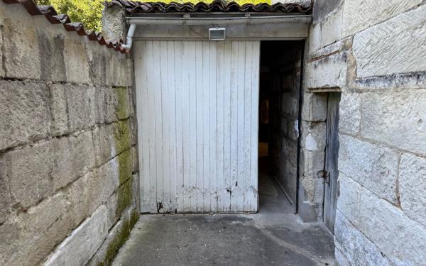 Maison à vendre    7 pièces • 181,80 m2 Saintes