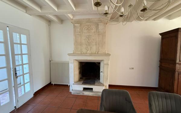 Maison à vendre    7 pièces • 181,80 m2 Saintes