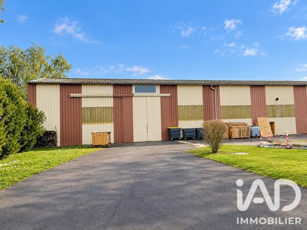 Immeuble à vendre 400 m² Rebais