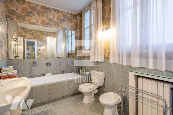 Elégant appartement familial de 183m2 au cœur du quartier Chaillot, proche Rue Le Sueur
