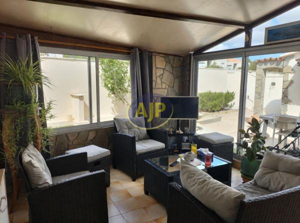 Maison à vendre Rochefort - 3 pièces, 70m² avec 2 chambre(s) à 211 100€ - AJP Immobilier Rochefort