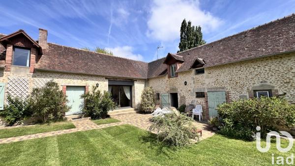 Maison 8 pièces de 198 m² à René (72260)