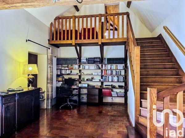 Maison 8 pièces de 198 m² à René (72260)