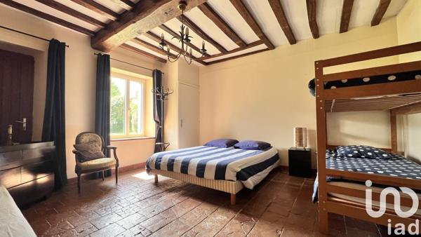 Maison 8 pièces de 198 m² à René (72260)