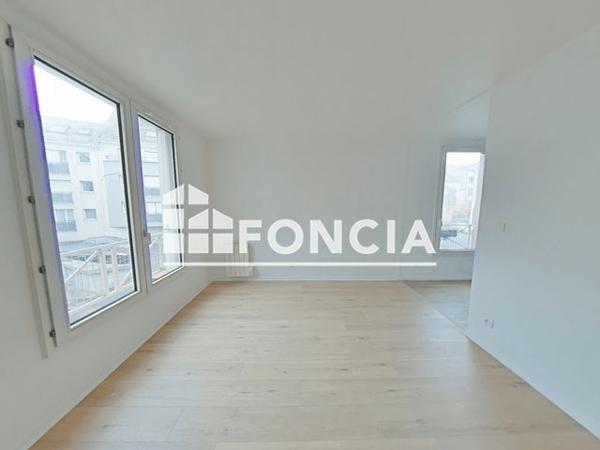 Location Studio 30 m² - 4 RUE DU CHATEL Gonesse 95500