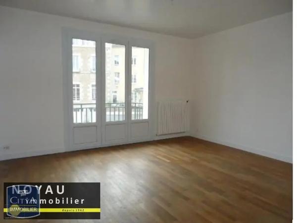 Appartement à louer 4 pièces 93m²