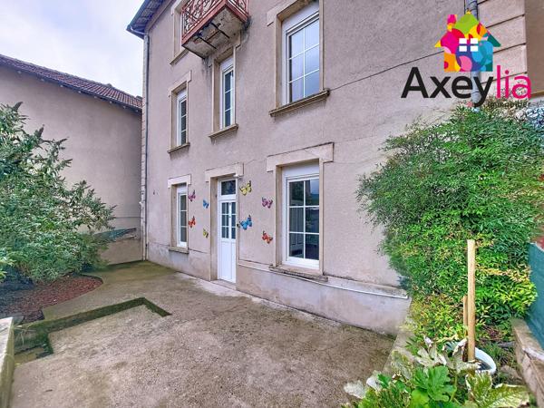 Charlieu (42190) A VENDRE - CUINZIER - MAISON DE VILLAGE 5 CHAMBRES