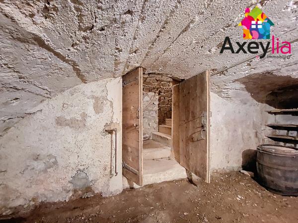 Charlieu (42190) A VENDRE - CUINZIER - MAISON DE VILLAGE 5 CHAMBRES