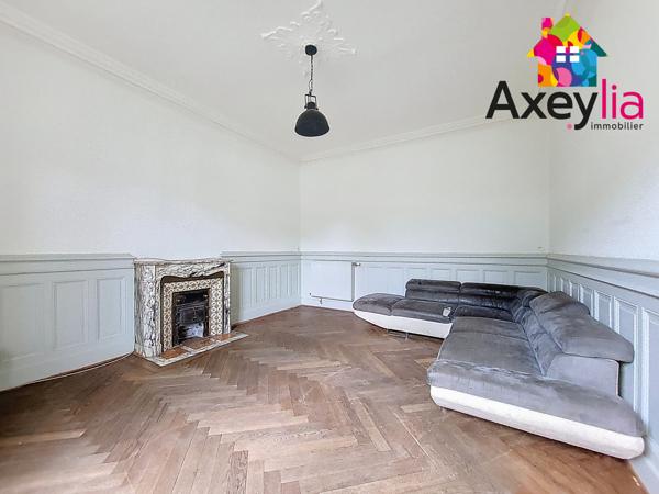 Charlieu (42190) A VENDRE - CUINZIER - MAISON DE VILLAGE 5 CHAMBRES