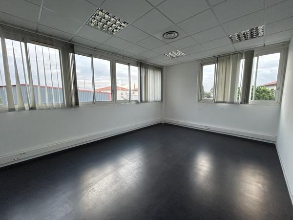 LOCAUX D'ACTIVITES A LOUER ESPACE POLYGONE PERPIGNAN