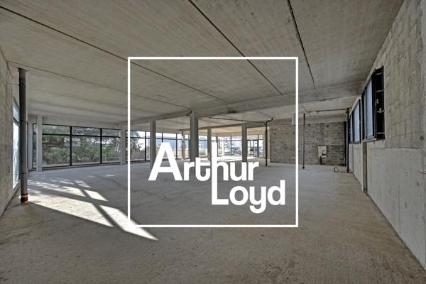 Bureaux à louer à Lattes avec terrasses privatives et parkings inclus