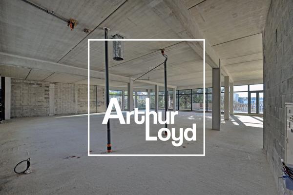 Bureaux à louer à Lattes avec terrasses privatives et parkings inclus