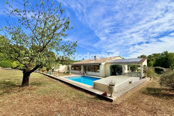 Maison à vendre 9 pièces de 225 m² à Montauroux