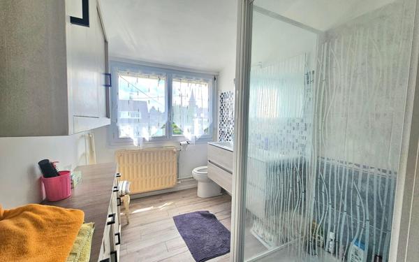 Maison à vendre    6 pièces •  Danizy