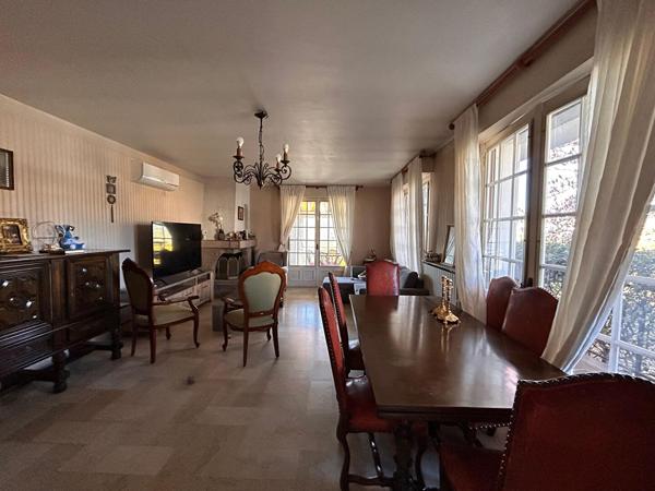 Maison * 8 Pièces * 237 M² * 19250 Meymac * 240 000  €