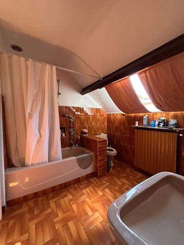 Maison * 8 Pièces * 237 M² * 19250 Meymac * 240 000  €