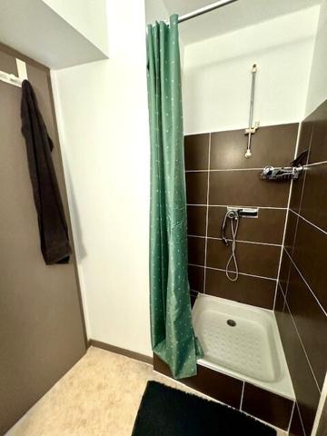 IMMEUBLE 6 appartements loués en meublés / superbe état