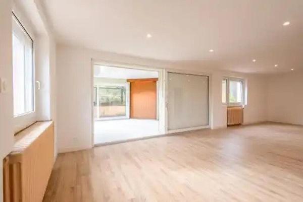 Spacieuse maison indépendante rénovée avec Véranda