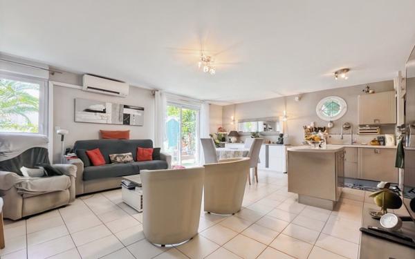 Appartement à vendre    3 pièces • 67,53 m2 Fréjus