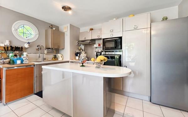 Appartement à vendre    3 pièces • 67,53 m2 Fréjus