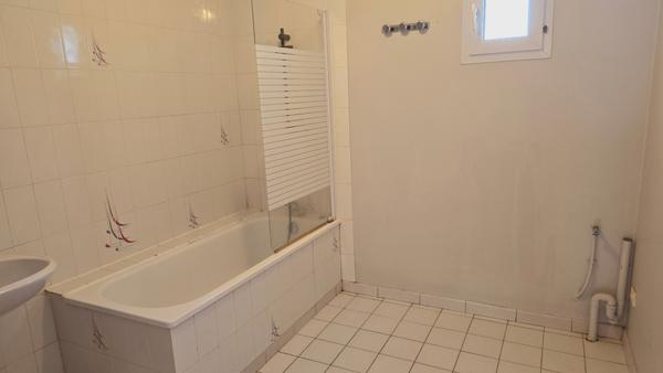 Maison 3 chambres, commodités à pieds