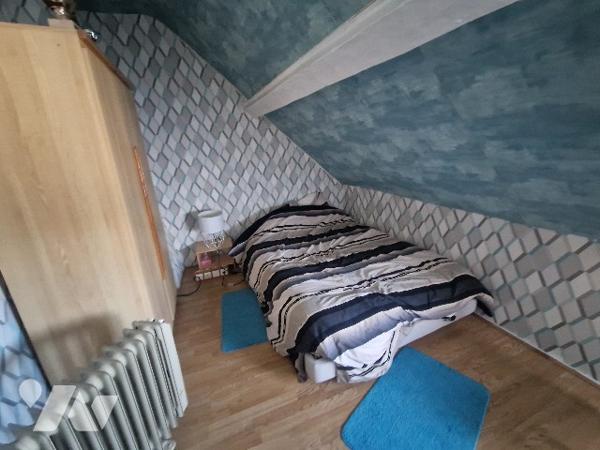 YERVILLE, immeuble d'~84m², 3 chambres,2  Bâtiments ~ 700 m² de terrain.Possibilité local commercial