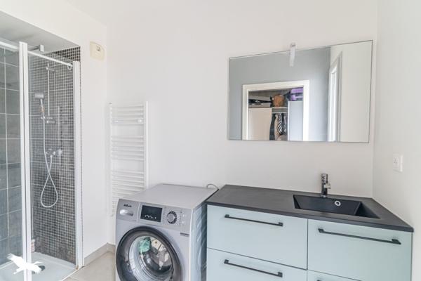 Appartement à vendre |                                       Bègles |                                        2 pièces  |  47 m²