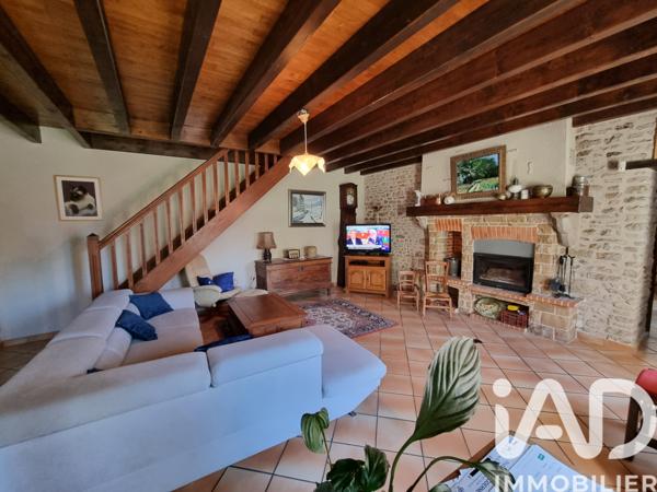 Maison à vendre 8 pièces 230 m² Charroux