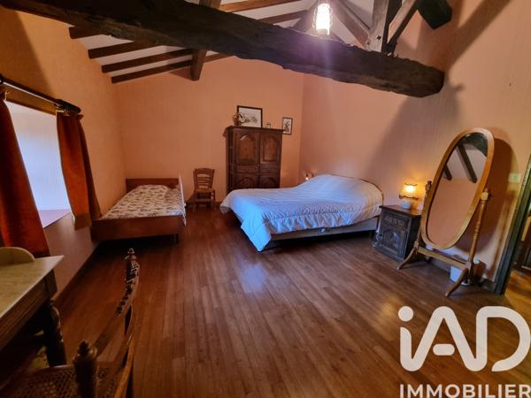 Maison à vendre 8 pièces 230 m² Charroux