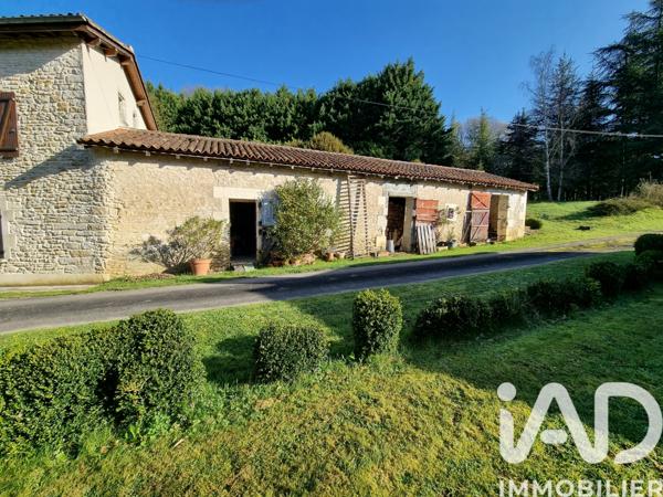 Maison à vendre 8 pièces 230 m² Charroux