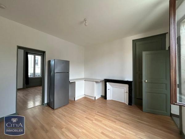 Appartement à louer 2 pièces 41m² Châteauroux (36000)